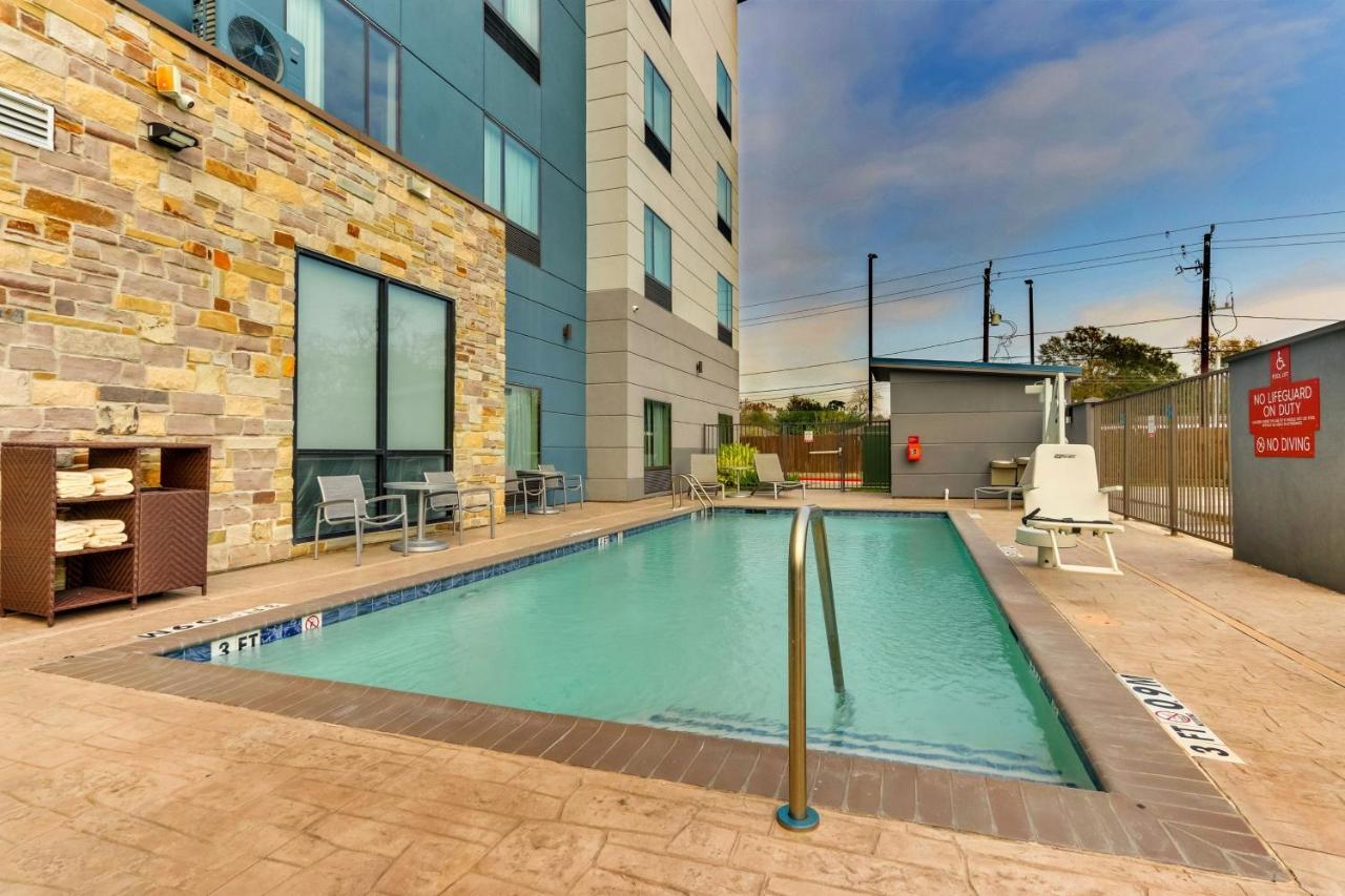 Towneplace Suites Houston I-10 East Exterior photo